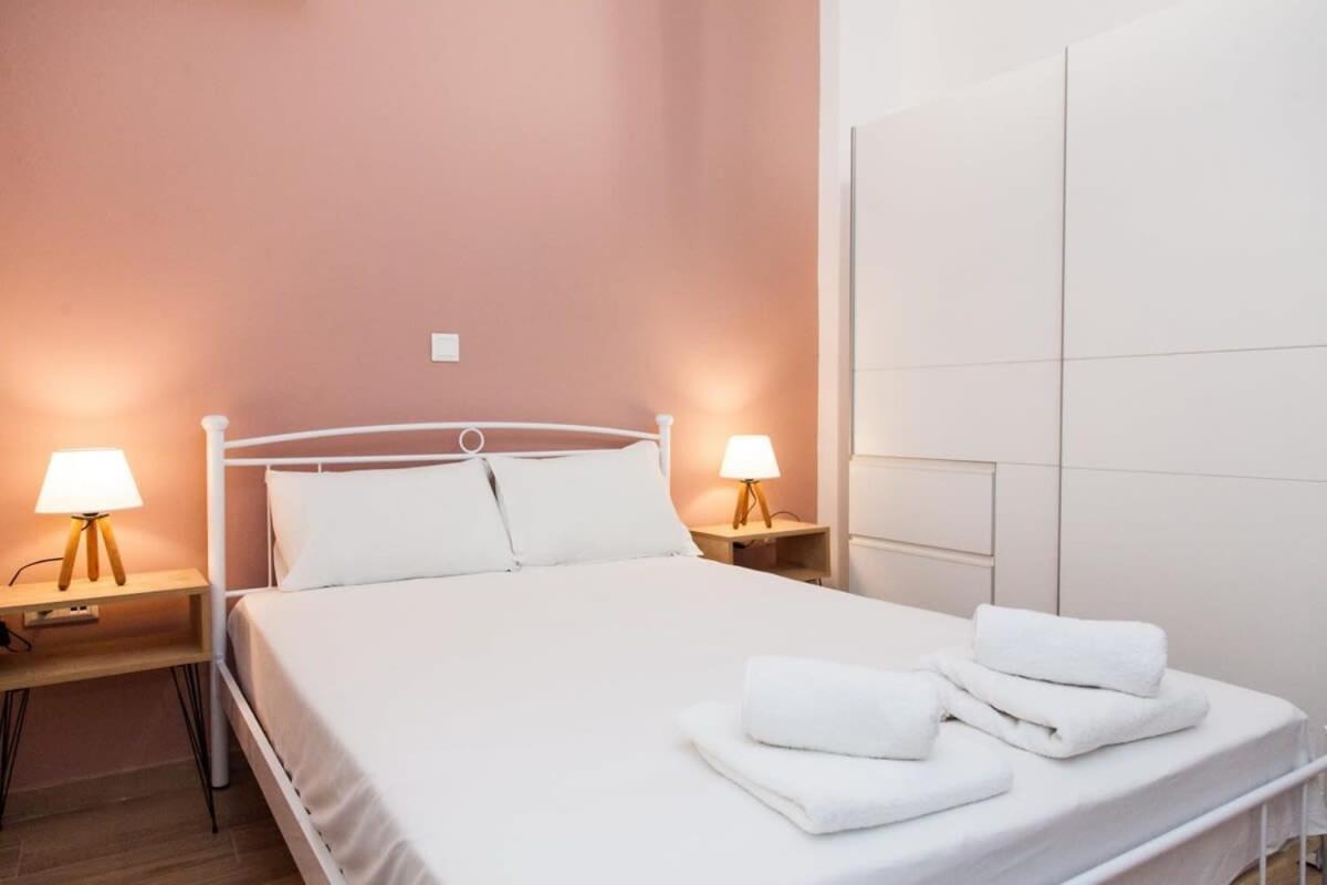 Beautiful New Apartment In Petralona Athens Exterior photo